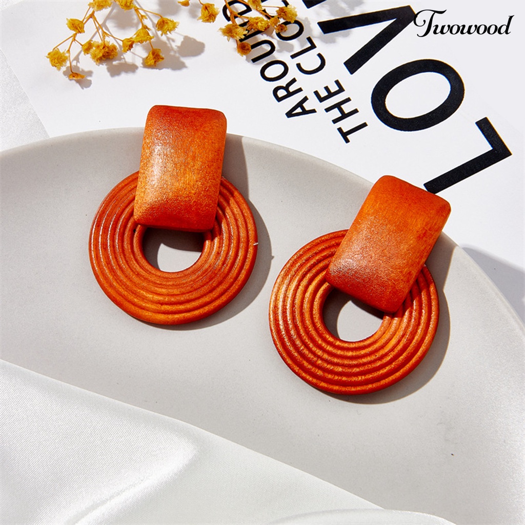 1 Pasang Anting Bentuk Bulat Model Hollow Out Untuk Wanita
