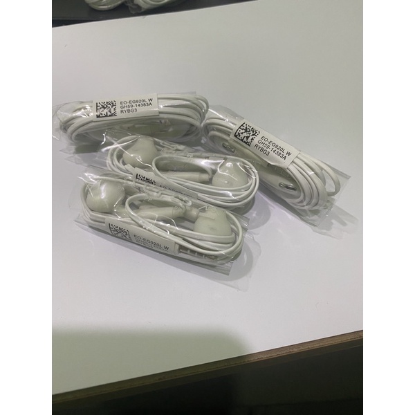 Headset Kabel Panjang Murah