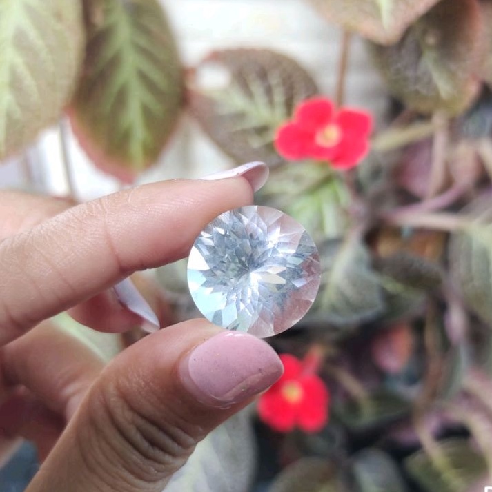 Batu permata super Natural Quartz Kecubung Air Bulat A - Cutting diamond