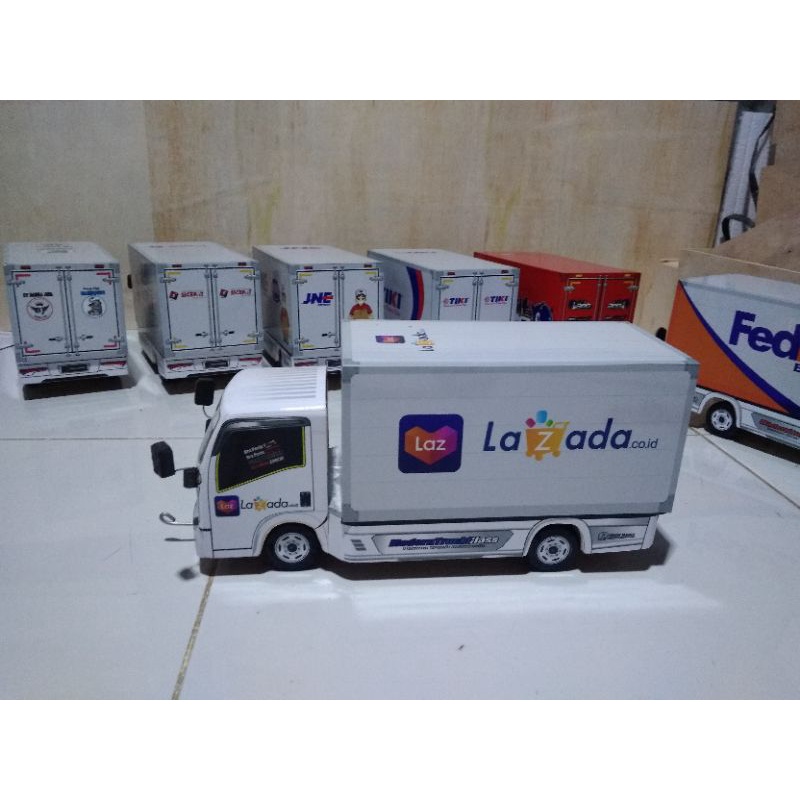 miniatur truk lazada