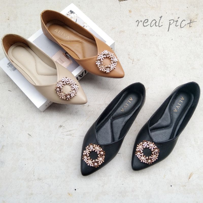 Aliyashoes Sepatu Flat Wanita Adelia