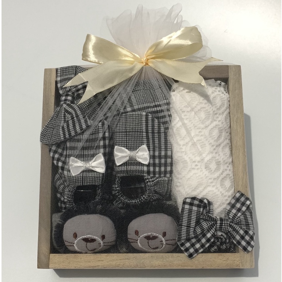 Narulita.project - Whity Set Baby | Hampers bayi | kado lahiran bayi perempuan | Baby Girl | Set Gift Box Hampers