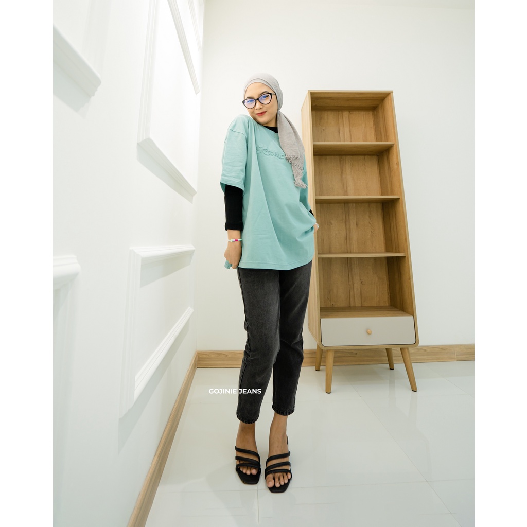 GOJINIEJEANS - T-SHIRT OVERSIZE EMBOS MINT