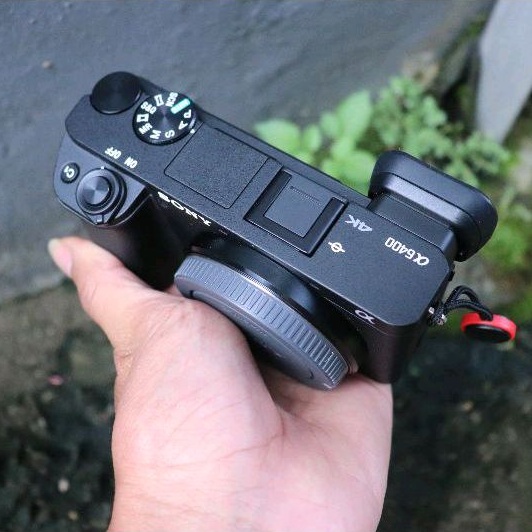[TERLARIS] KAMERA SONY A6400 LENSA KIT 16-50 MM MULUS LIKE NEW 