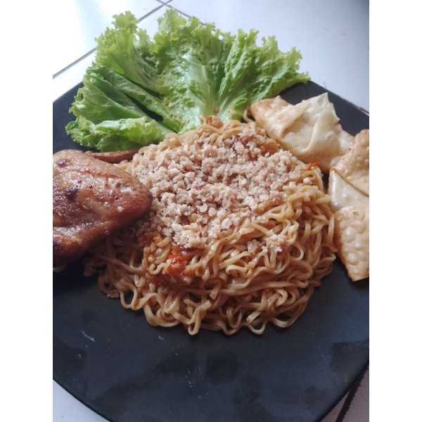 

cemilan risoles sayur/risoles mayo/mie pangsit ayam