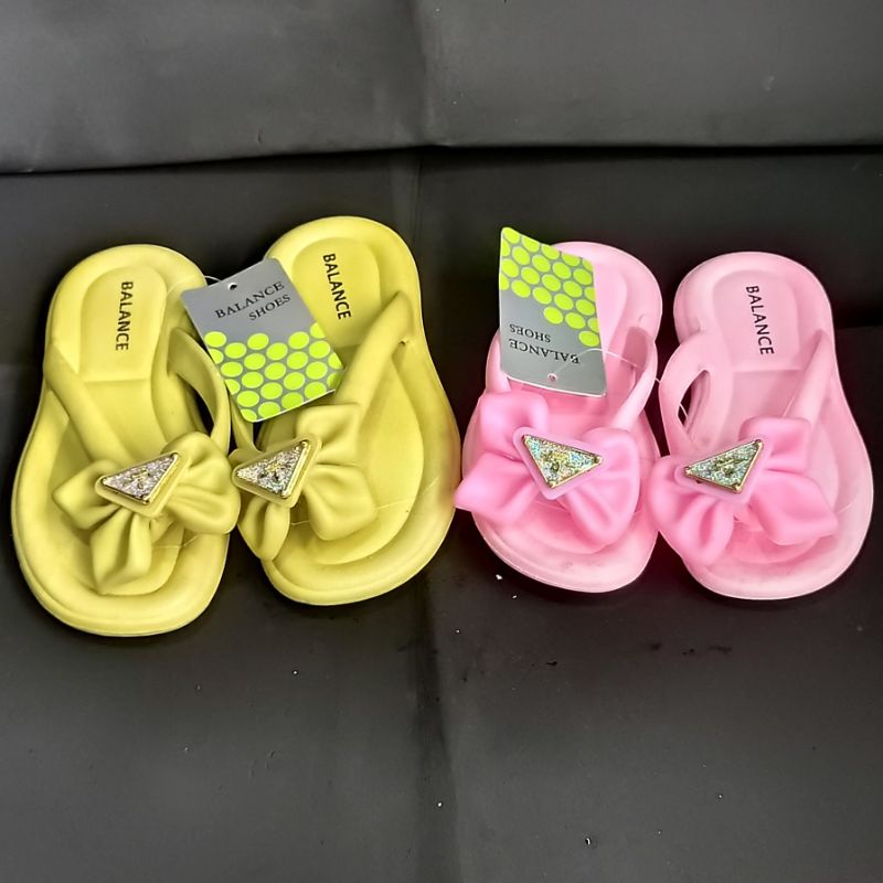 Sandal Balance anak perempuan terbaru Sandal import motif bunga piramida Sendal karet anak trendy