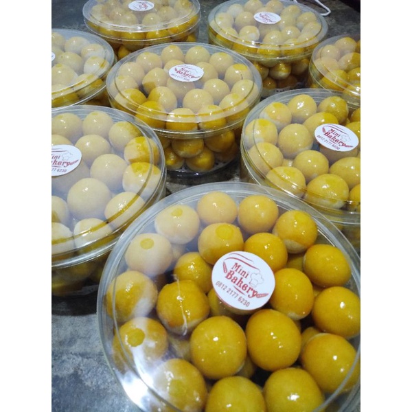 

Nastar glowing, lembut dimulut tidak seret di makan