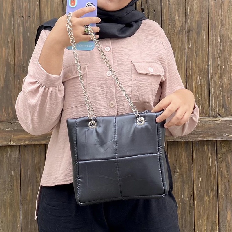 Asfour - Hyuna Puffy Bag - Tas Puff Lucu Pillow Selempang Rantai MOMO BAG | Puffy Bag | Tas Selempang Tas Wanita Terbaru Tas Bahu | premium