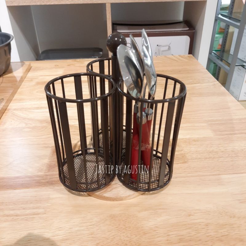 Tempat Sendok Garpu Informa