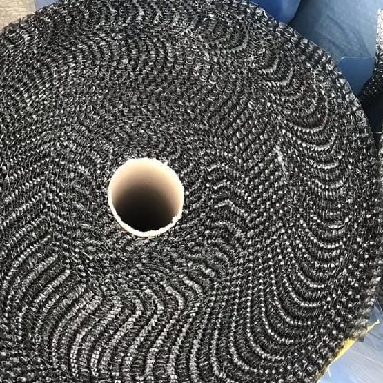 

BUBLE WRAP HITAM 60 CM X 50 M / BUBBLE WRAP HITAM