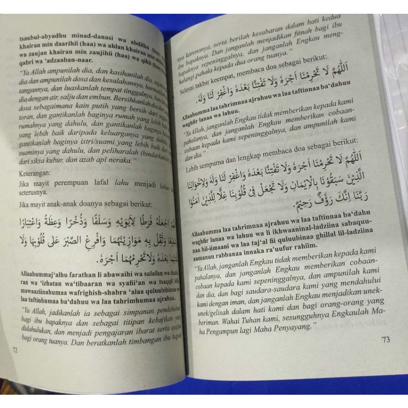 Buku tuntunan sholat lengkap