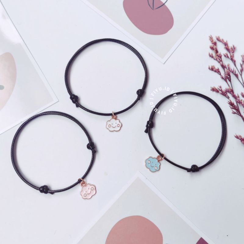 Tiga Gelang Awan  / Gelang Persahabatan