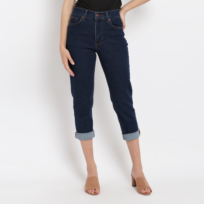 {TheBlackStore} Edwin Ladies Stretch Mom Boyfriend Jeans Kaylee 04 - 28 Diskon