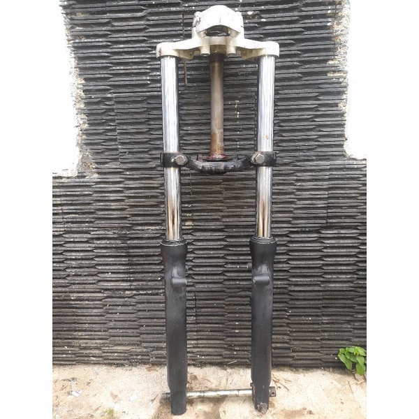 shock depan as33 Pulsar