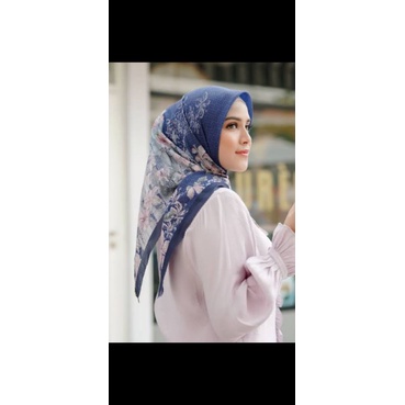 buttonscarves Malaya Navy preloved