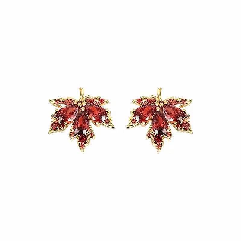Anting Tusuk Desain Daun Maple Hias Zircon Merah Gaya Koreamewaheleganmewah Untuk Wanita