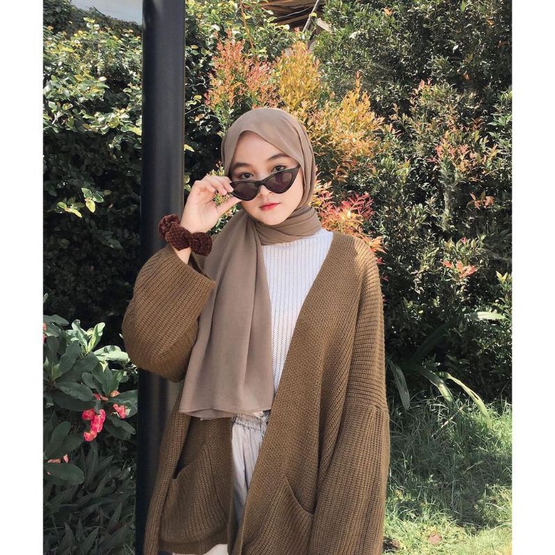 Outer Rajut Wanita lavela locy oversize