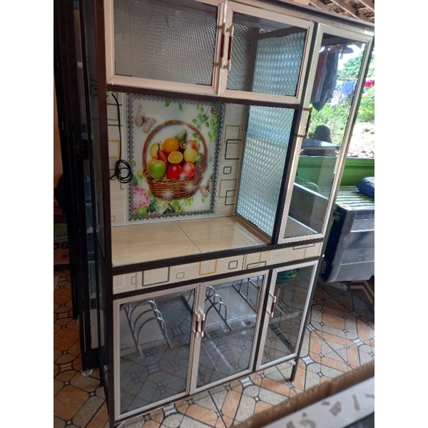 Lemari dapur Alumunium Kaca