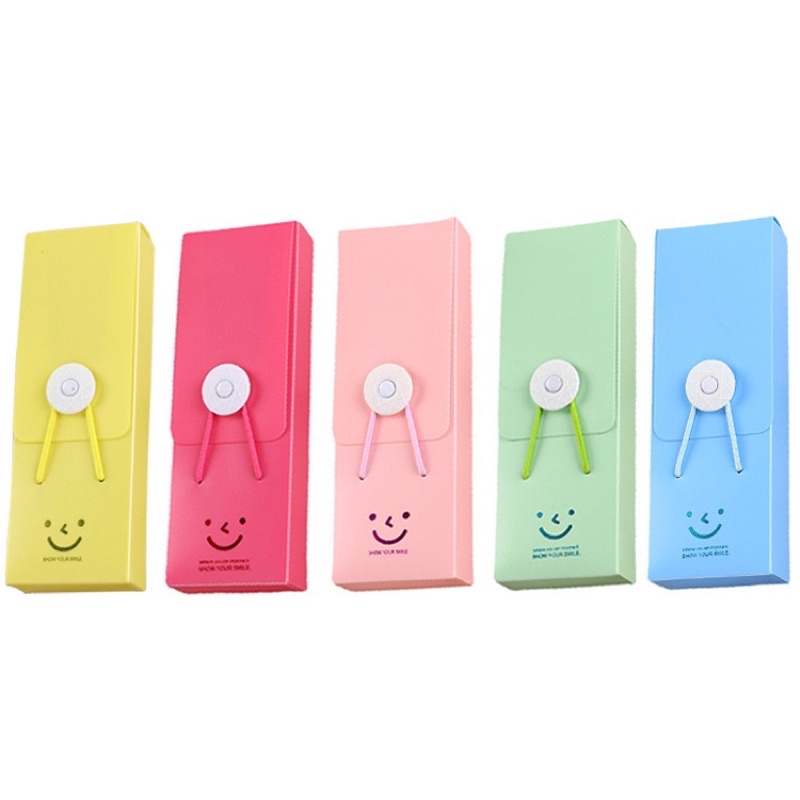 

Kotak Pensil Simple / Kotak Pensil Warna