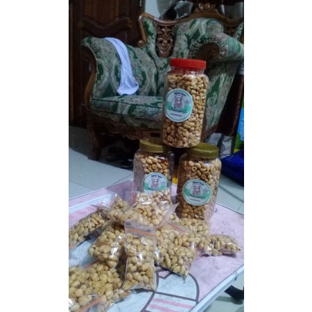 

kacang bawang renyah