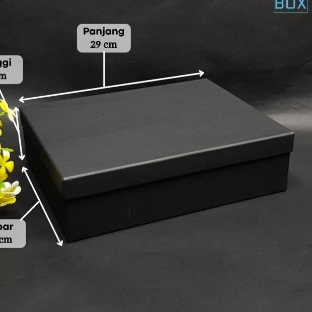 

BOX SOUVENIR TAHLILAN ukuran 29 cm x 22 cm x 8 cm - Hitam
