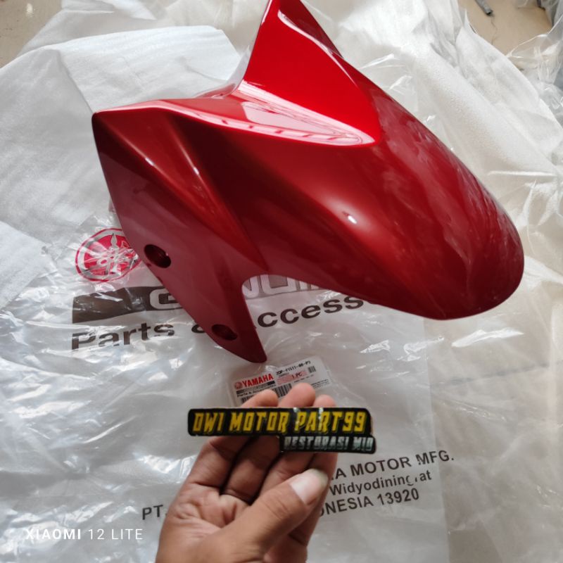 SLEBOR SPAKBOR DEPAN NMAX N-MAX N MAX MERAH GLOSSY 2DP-F1511-00-P3 ORIGINAL