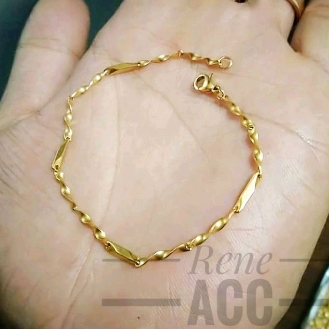 Gelang Rantai Wanita Titanium gold Anti Karat selamanya