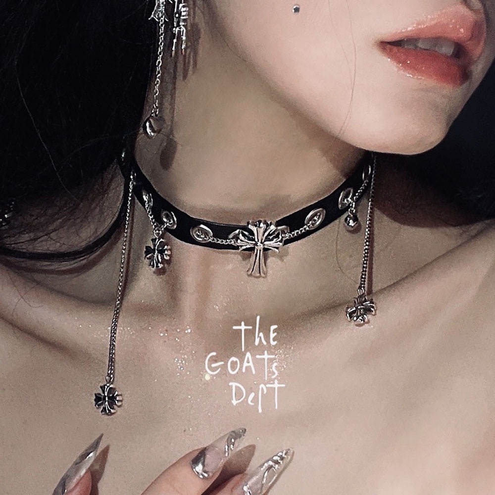 The Goats Dept - Black Chrome Cross Hearts Leather Chain Choker Necklace / tgd603 kalung leher bunga