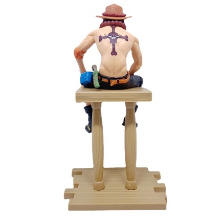 Portgas D. Ace Sitting Tinggi 19CM Action Figure One Piece