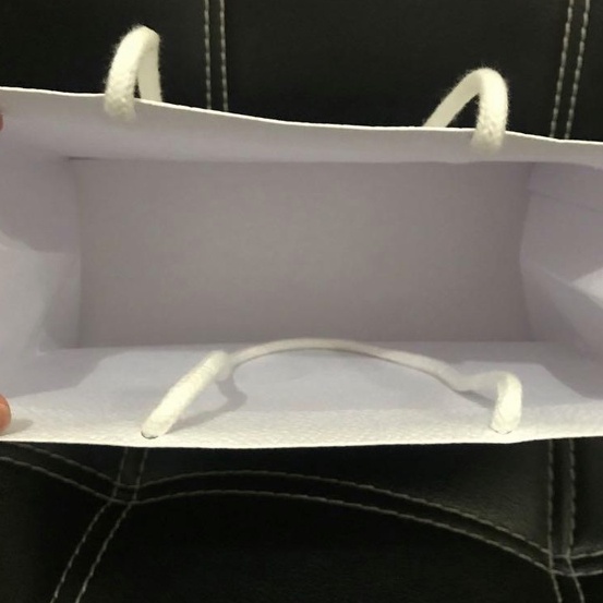 Paperbag tas belanja kemasan kado aksesoris tas kado