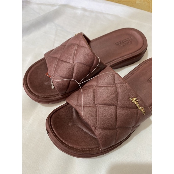 sandal wanita newera plastik