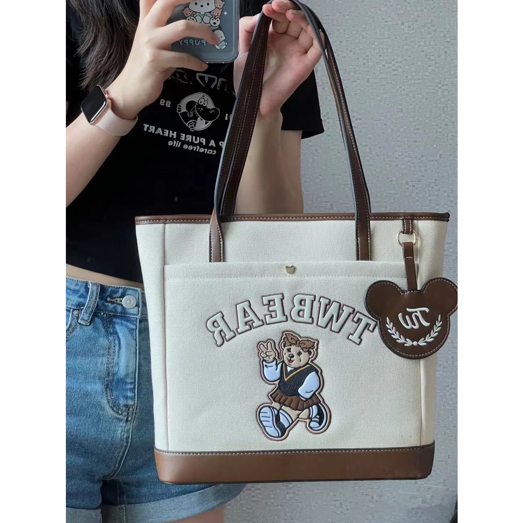 Sera TeenieWeenie Tote Bag TW Bear Class Commuting One Shoulder Portable Kapasitas Besar College Wind Bag