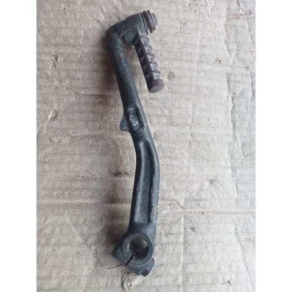 selahan  engkolan as kick stater Honda beat injeksin karburator original seken
