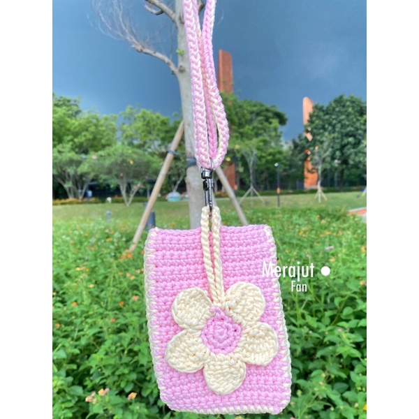 

Gantungan ID Card Rajut / Card Holder Crochet