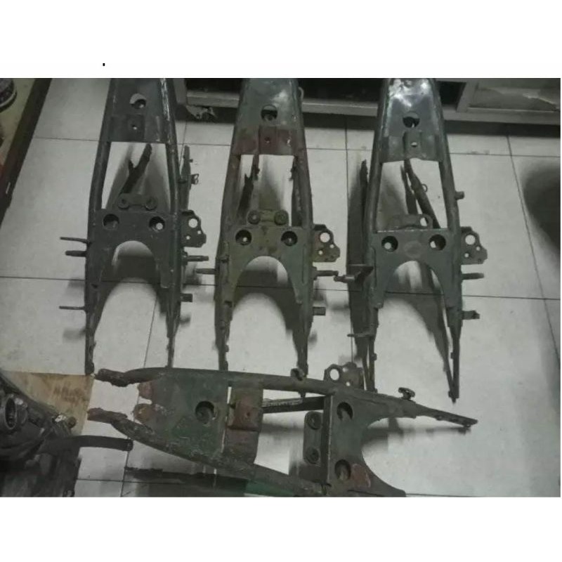rangka buntut gl 100 ori