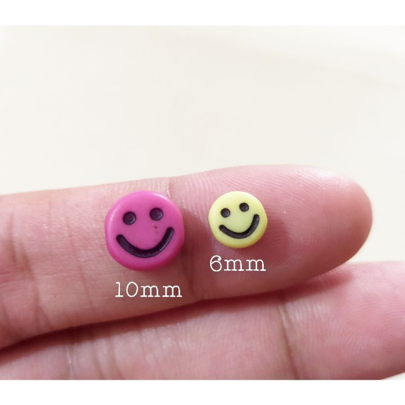 (100 Pc)Manik Manik Smile Bulat Pipih Mote Emoji Smile Bentuk Bulat Bahan Craft Diy Ukuran 6mm