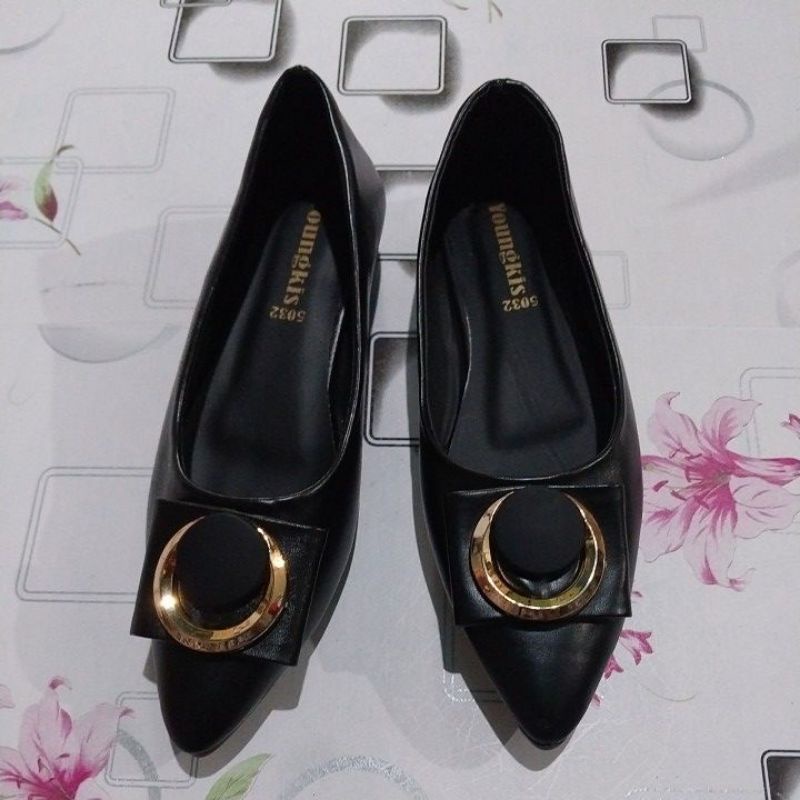 sepatu wanita tapak karet ph 3cm,,cocok untuk ngajar kuliah,,