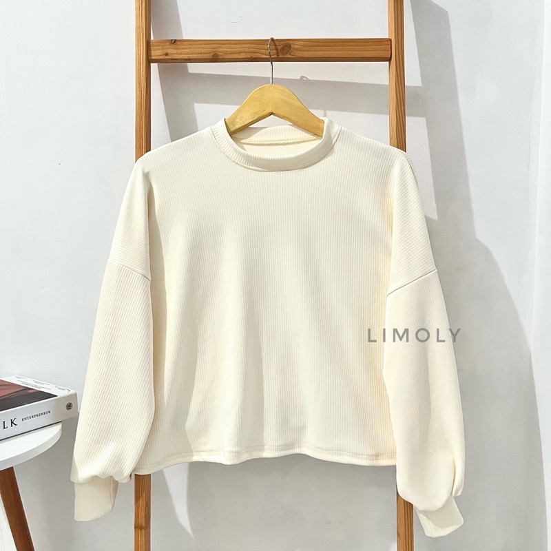 Luna Blouse by Limoly