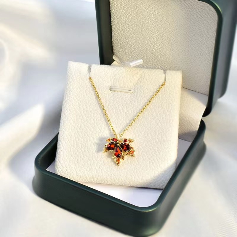 Set Anting Tusuk Gantungkalung Rantai Liontin Daun Maple Merah Gaya Retro Untuk Wanita 2022