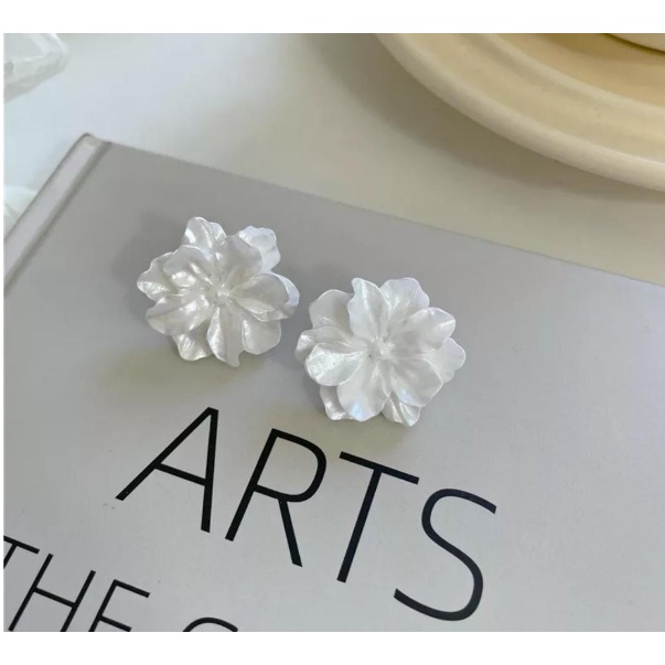 Anting bunga terbaru anting bunga putih
