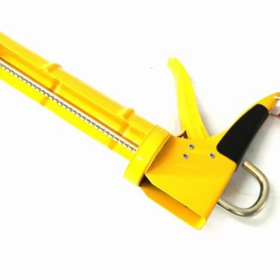 

Gun Silicone / Tembakan Silicone Sealant Kuning Ellpro + Cutter