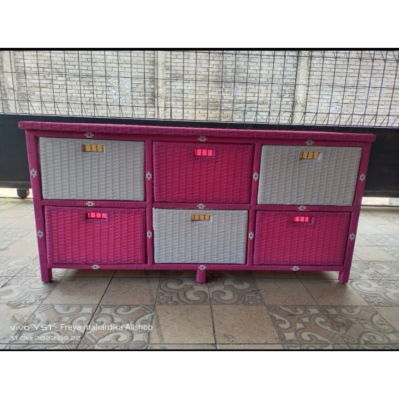 Rak TV Rotan sintetis