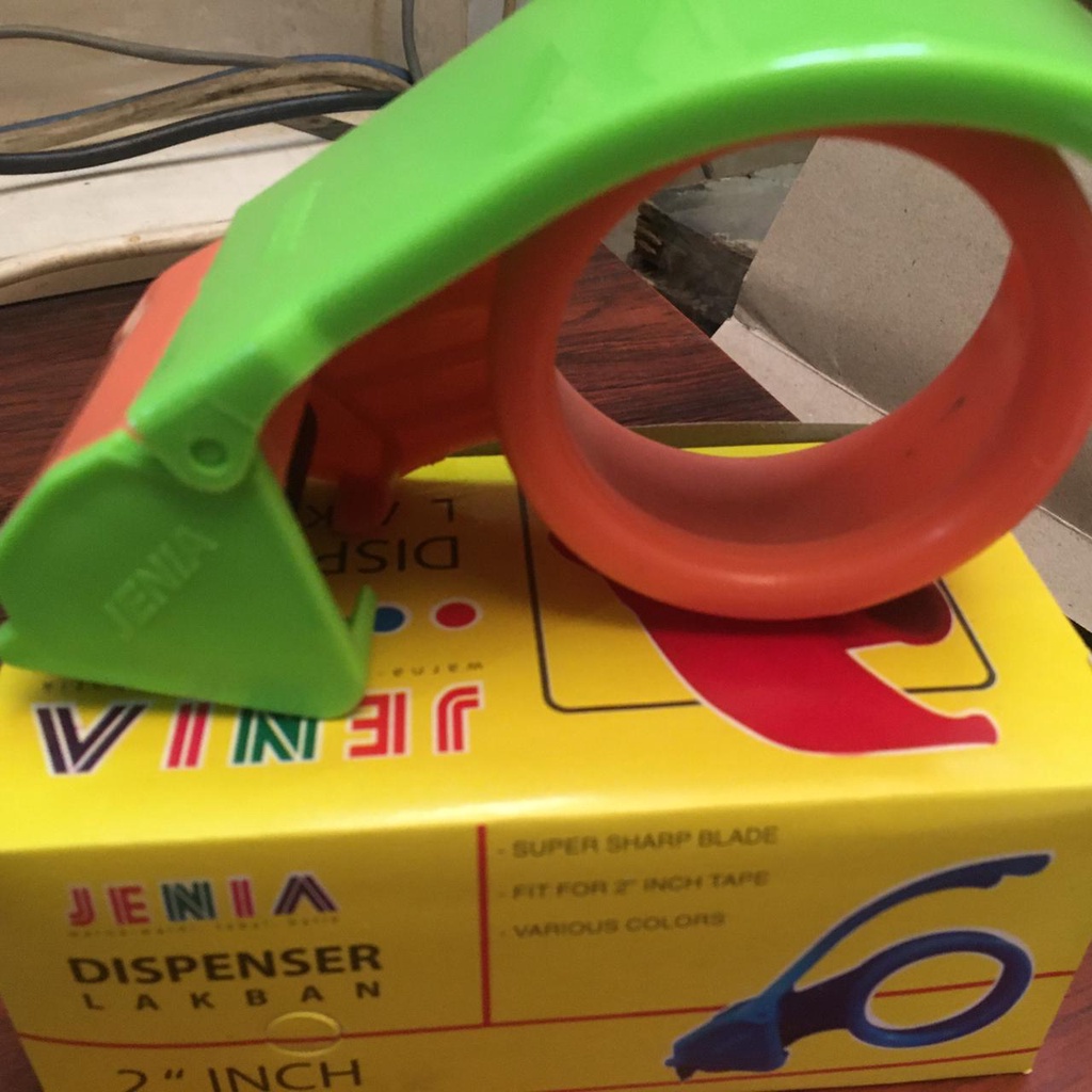 

TAPE DISPENSER / PEMOTONG LAKBAN / TAPE CUTTER / TEMPAT PLAKBAN / PELAKBAN