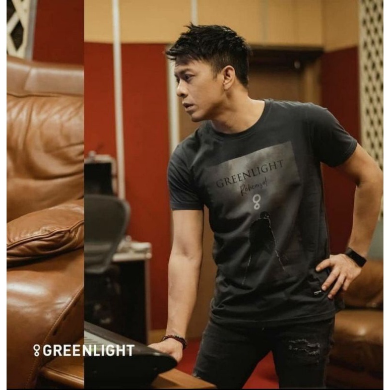 Bisa COD bayar ditempat/kaos pria lengan pendek distro/kaos polos tulisan timbul