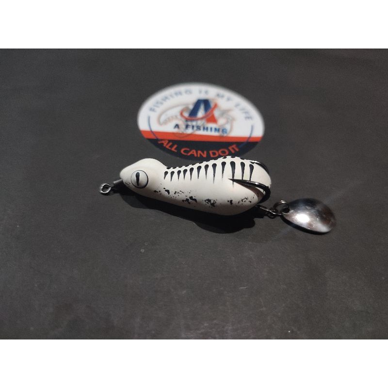 SOFT FROG SLIM 4,5CM CANS LURE