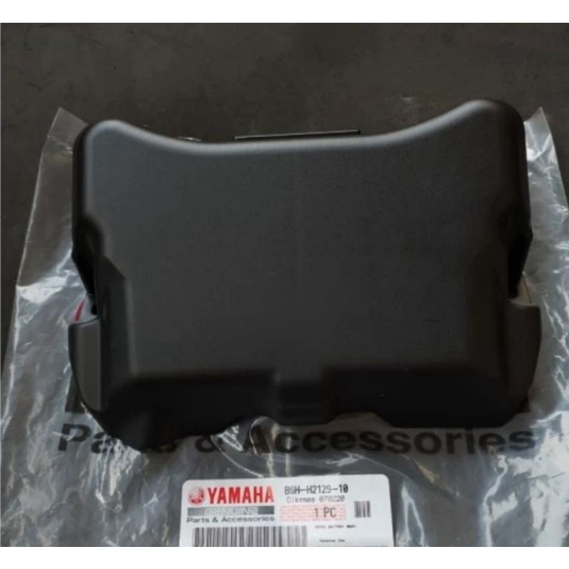 COVER TUTUP AKI NEW NMAX ASLI ORI YAMAHA B6H H2129 11