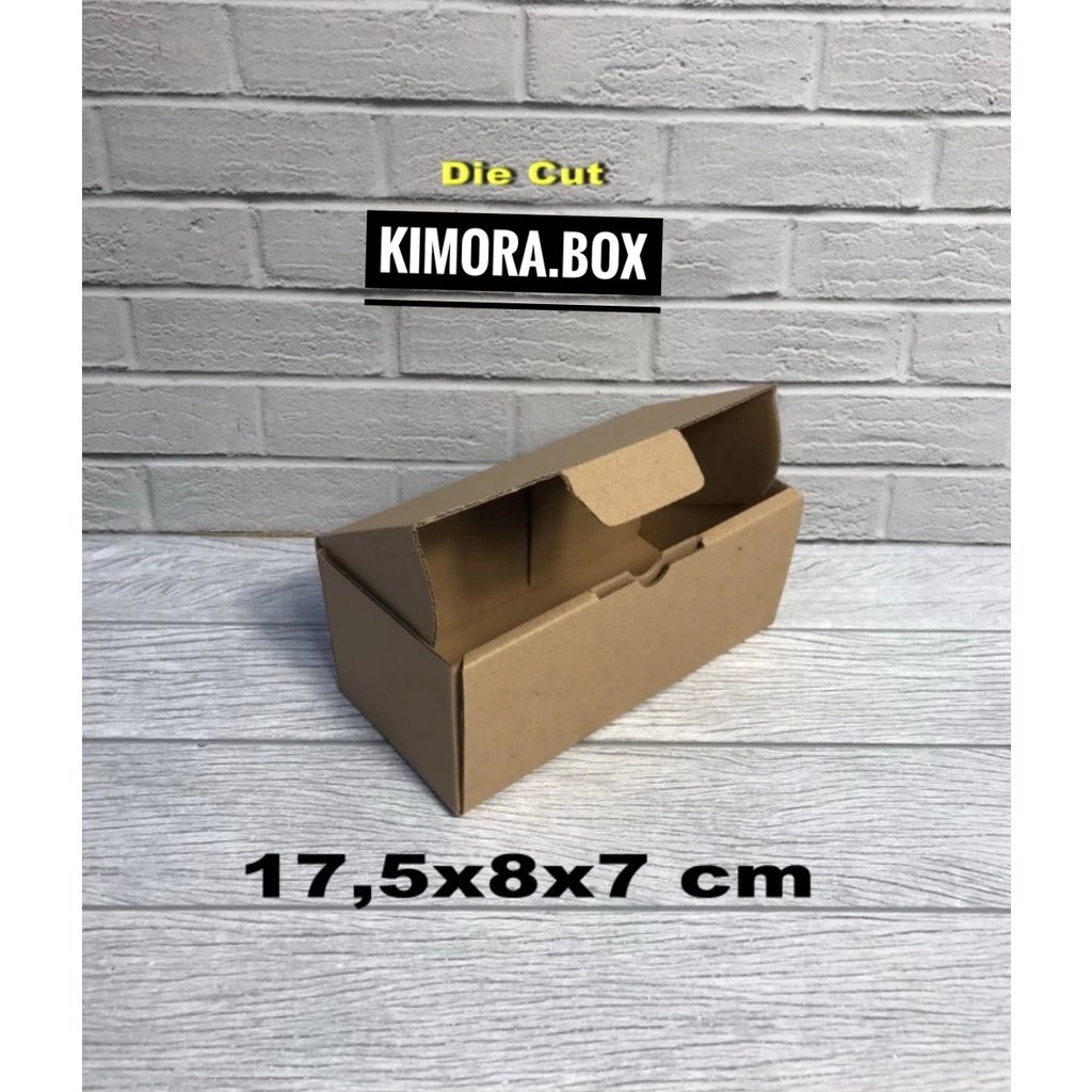 

KARDUS/KARTON/BOX Uk. 17,5x8x7 cm .....model kardus pizza