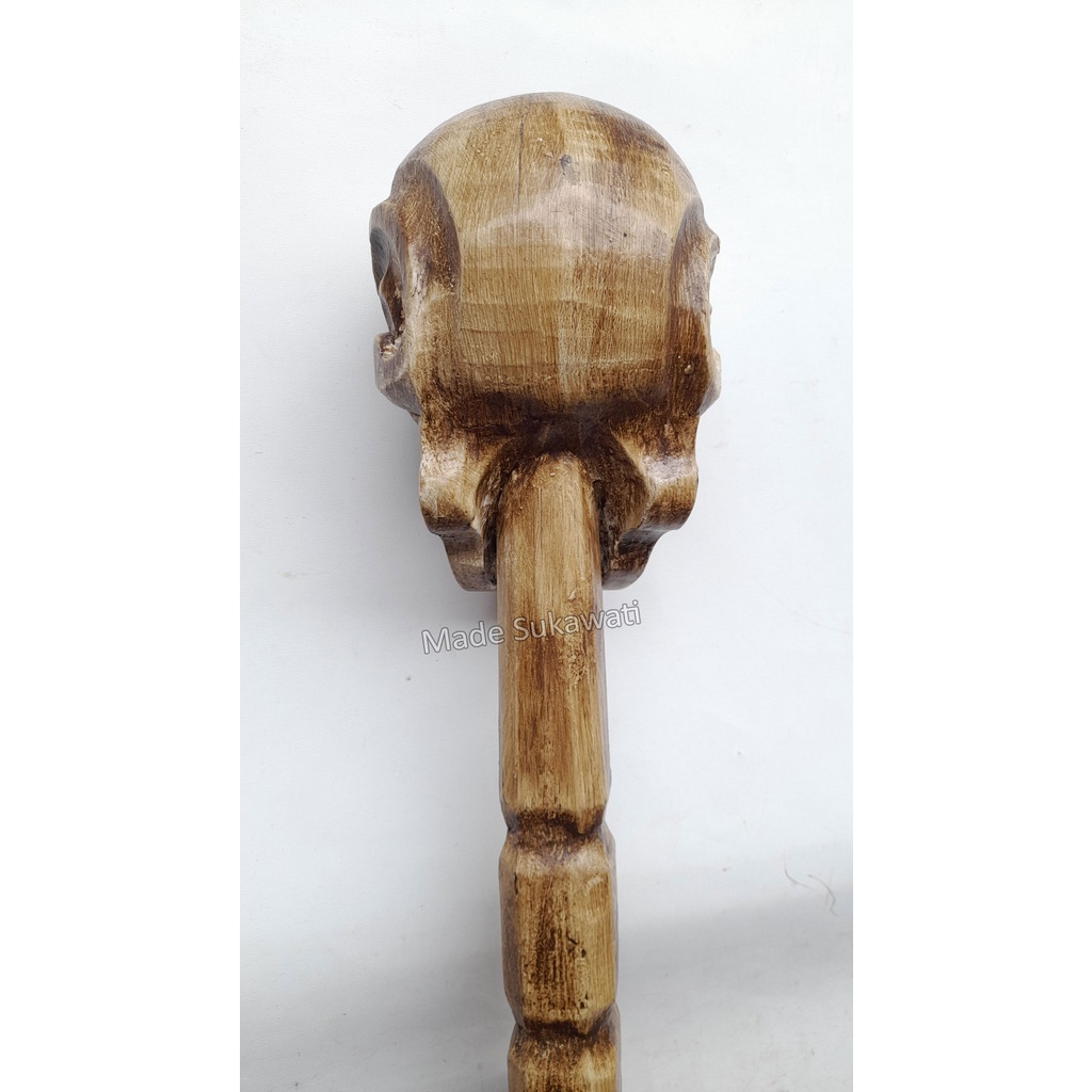 Kerajinan tongkat kayu 110cm ukiran Tengkorak skull