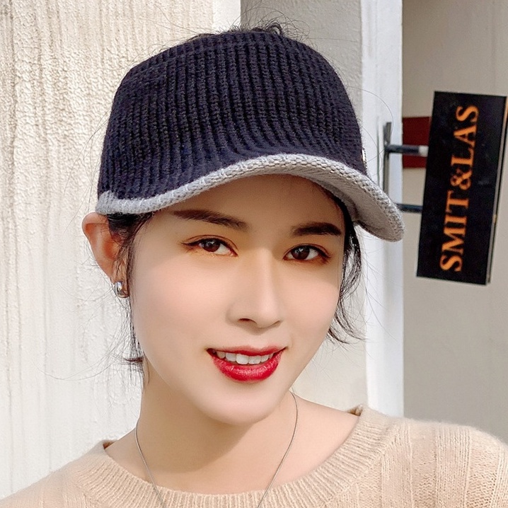 Topi Senam Rajut Korea Wanita Motif M Fashion Sporty Anti Sinar UV SPAB