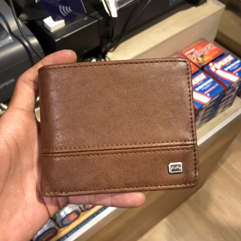 DOMPET PRIA BILLABONG ORIGINAL DIMENSION JAVA GRAIN